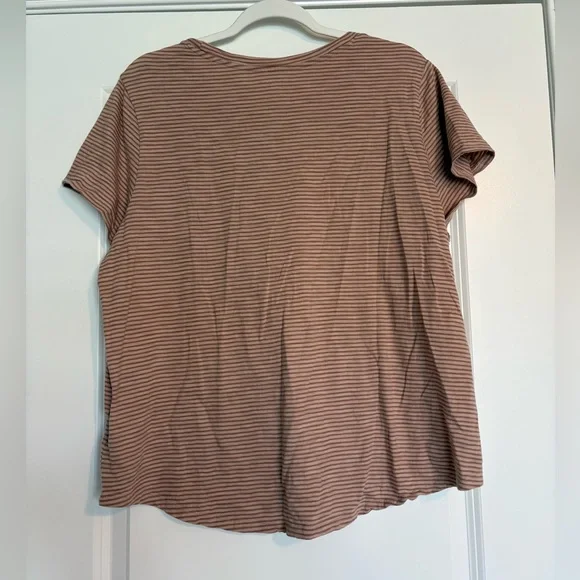 EUC Old Navy Short-Sleeve EveryWear Striped Slub-Knit T-Shirt Size XL - Picture 3 of 4